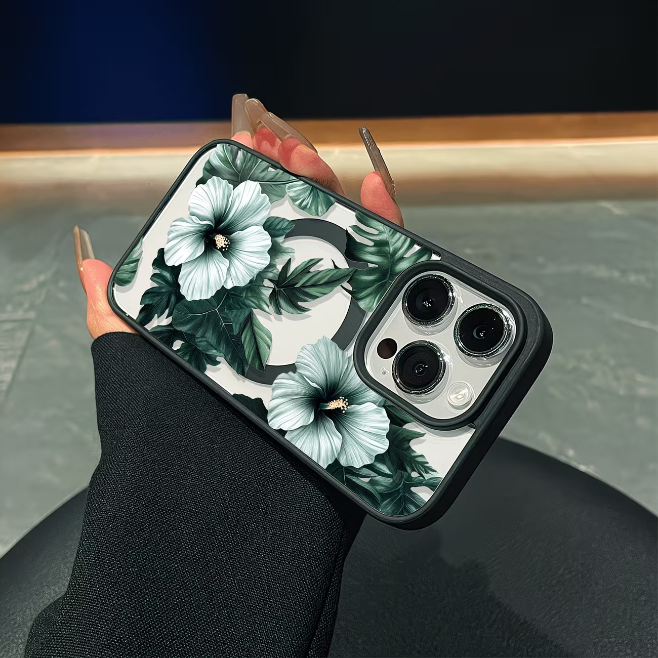 Green Floral Print Phone Case  - огляд і ціна Apple Iphone 16